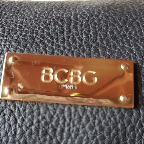 BCBG Paris Blue Crossbody Bag with Gold Accents Approx 10 X 8 - Picture 2 of 12